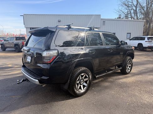 Used 2017 Toyota 4Runner TRD Off-Road image 5