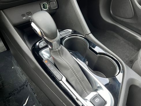 Used 2025 Buick Encore GX Preferred image 41