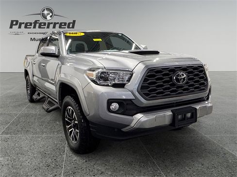 Used 2020 Toyota Tacoma 4x4 Double Cab image 1