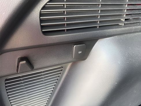 Used 2022 Ford Escape SE w/ Convenience Package FWD image 17