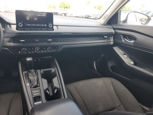Used 2023 Honda Accord EX image 16