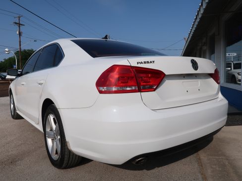 Used 2013 Volkswagen Passat TDI SE FWD image 7