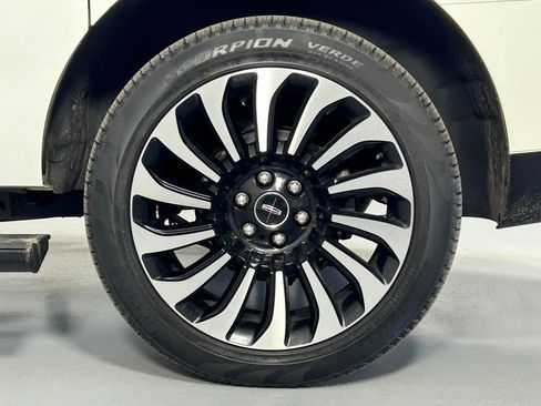 Used 2022 Lincoln Navigator L Black Label AWD/4WD image 44