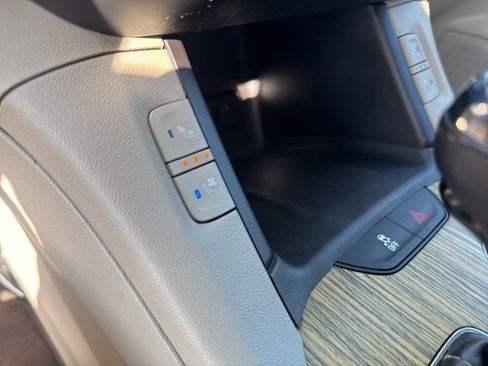 Used 2019 GMC Acadia Denali w/ LPO, Floor Liner Package image 23