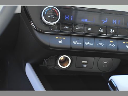 New 2026 Hyundai Elantra Limited FWD image 25