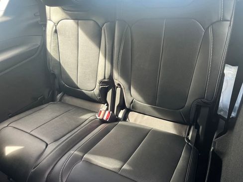 New 2025 Jeep Grand Cherokee L Overland w/ Luxury Tech Group IV image 24