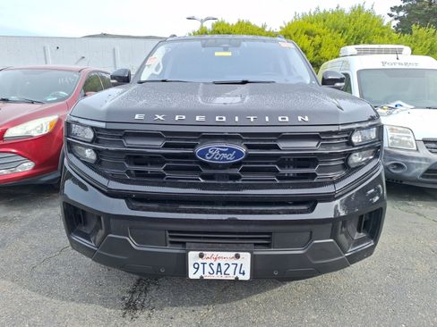 Used 2025 Ford Expedition Max Active image 2