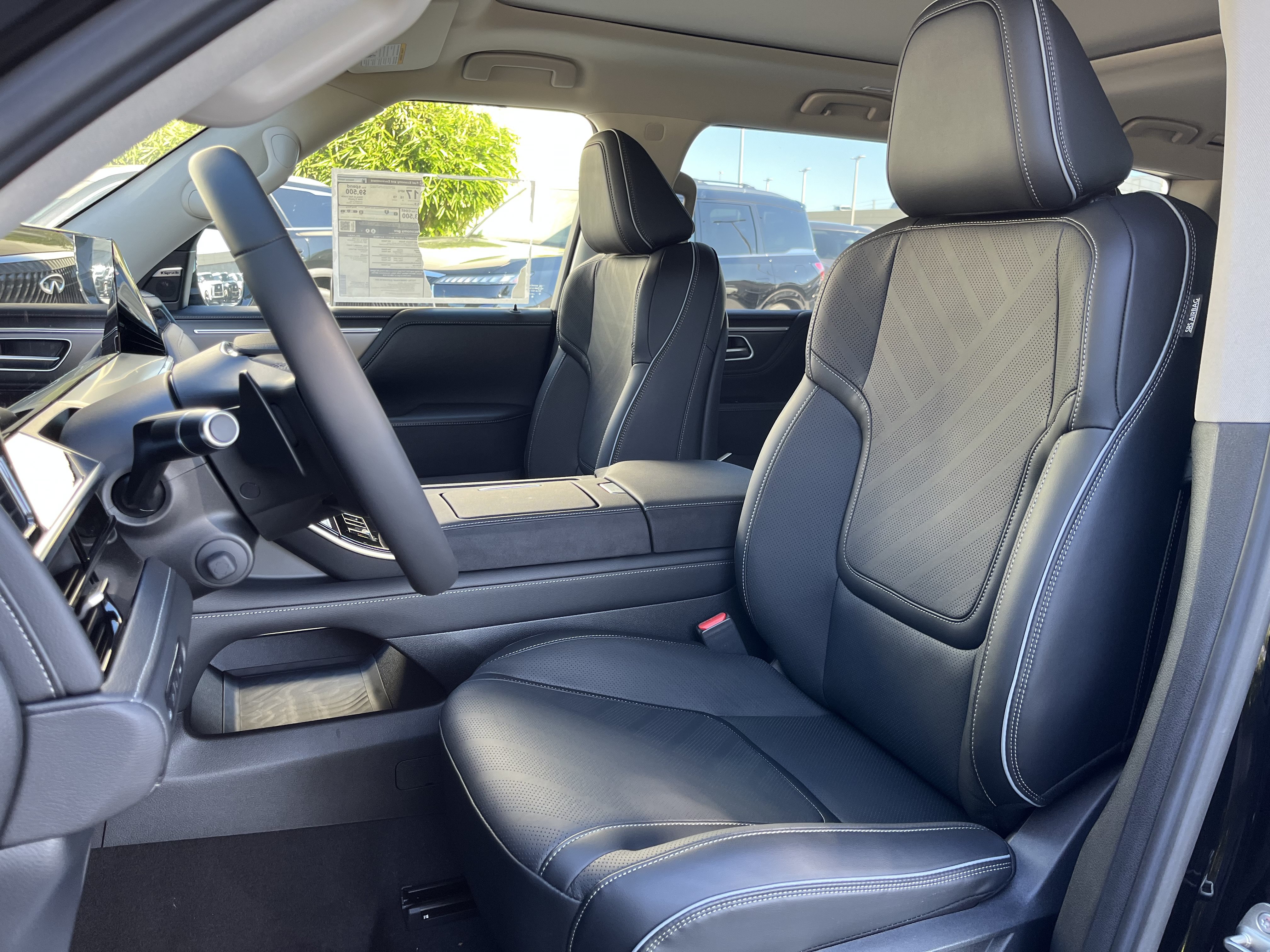 New 2027 INFINITI QX80 Luxe w/ Cargo Package RWD image 12
