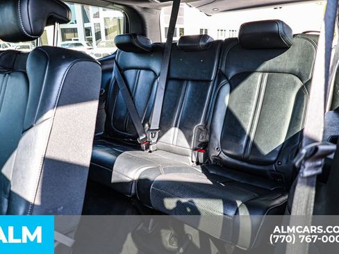 Used 2024 Jeep Wagoneer Series II w/ Flexible Seating Group image 23