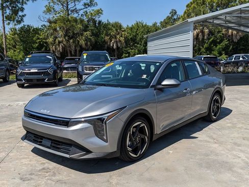 Certified 2025 Kia K4 EX image 4