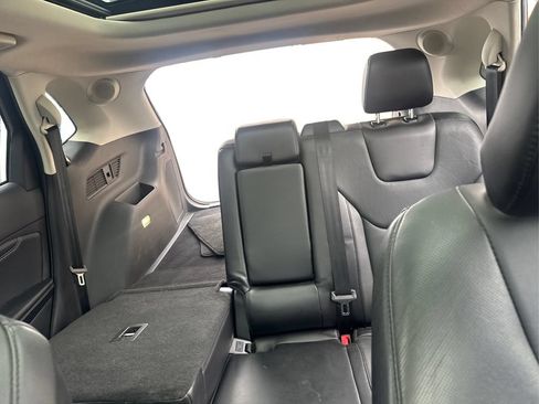 Used 2016 Ford Edge Titanium w/ Equipment Group 301A AWD/4WD image 10