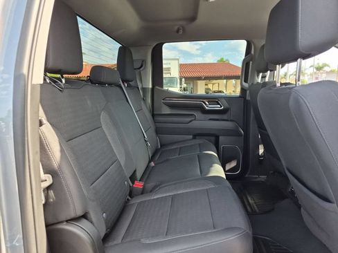 Used 2023 Chevrolet Silverado 1500 LT AWD/4WD image 27