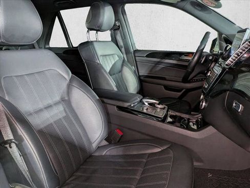 Used 2019 Mercedes-Benz GLE 400 4MATIC image 22