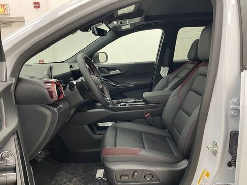 New 2026 Chevrolet Equinox RS w/ Convenience Package III AWD/4WD image 9