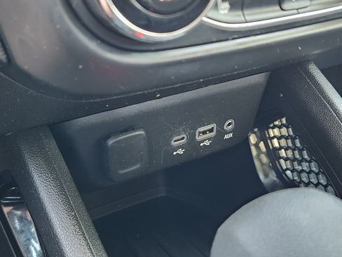 Used 2023 Chevrolet TrailBlazer LT w/ Convenience Package image 23