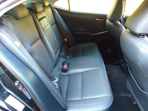 Used 2018 Lexus IS 300 F Sport w/ F Sport Package image 47