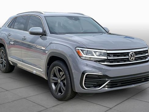Used 2022 Volkswagen Atlas Cross Sport SEL R-Line w/ Cross Sport MDO Package AWD/4WD image 3