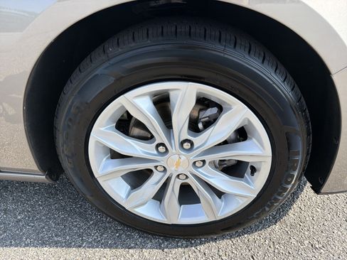 Used 2024 Chevrolet Malibu LT FWD image 23