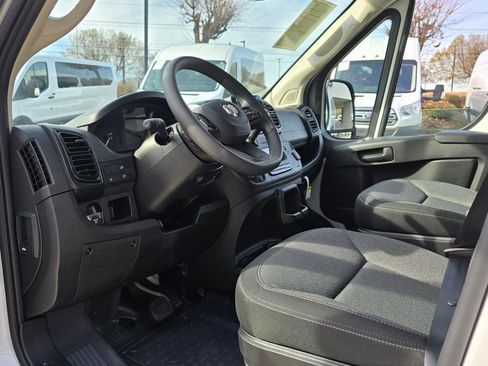 Used 2025 RAM ProMaster 3500 w/ Convenience Group image 23