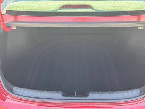 Used 2025 Hyundai Elantra SEL FWD image 31