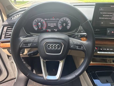 Used 2023 Audi Q5 2.0T Premium Plus w/ Premium Plus Package AWD/4WD image 16