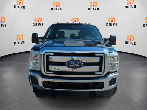 Used 2016 Ford F350 XLT image 2