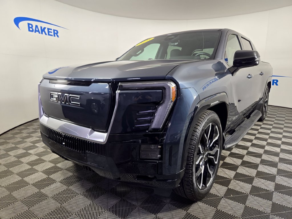 Used 2025 GMC Sierra EV Denali AWD/4WD image 1