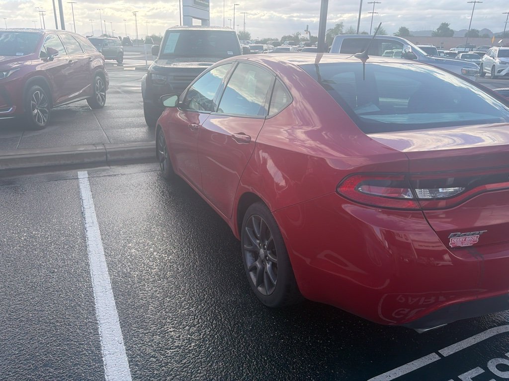 Used 2016 Dodge Dart SXT w/ Sun/Sound Group FWD image 5