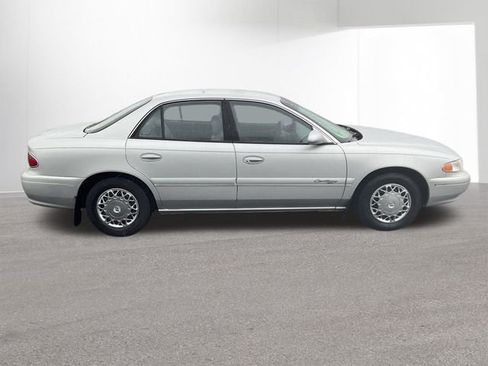 Used 2000 Buick Century Limited w/ Prestige Pkg image 31