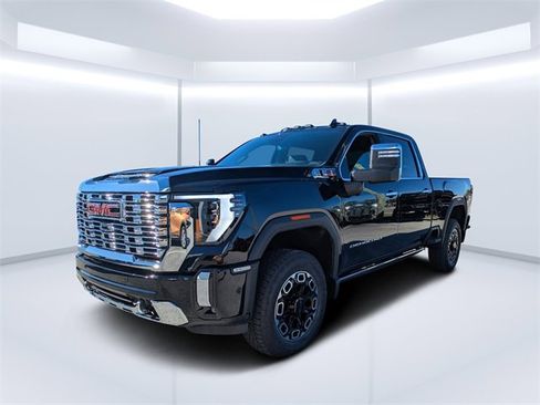 New 2026 GMC Sierra 3500 Denali w/ Denali Reserve Package image 7