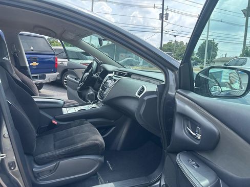Used 2015 Nissan Murano S FWD image 10