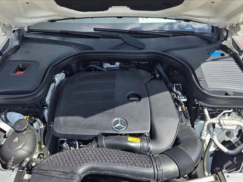 Used 2022 Mercedes-Benz GLC 300 4MATIC image 21