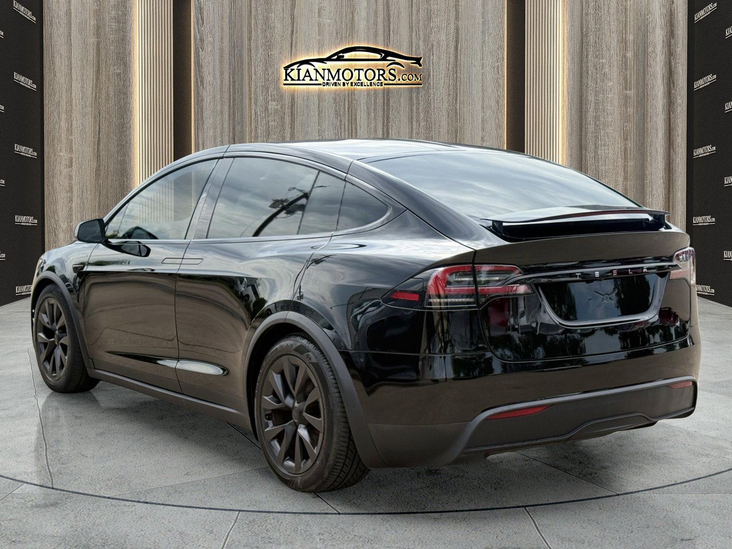 Used 2023 Tesla Model X AWD/4WD image 12
