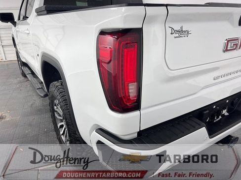 Used 2023 GMC Sierra 1500 AT4 w/ Technology Package AWD/4WD image 12