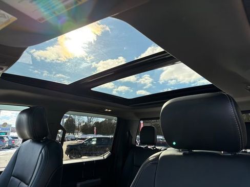 Certified 2020 Ford F350 Lariat w/ Chrome Package image 27