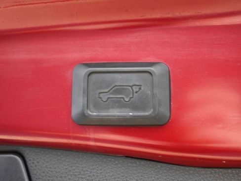 Used 2023 Toyota RAV4 XLE w/ Convenience Package AWD/4WD image 17