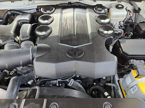 Used 2022 Toyota 4Runner Limited image 16