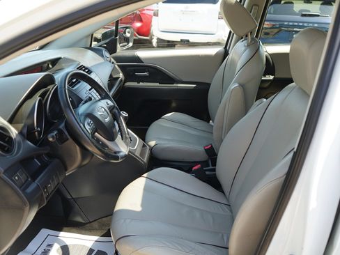 Used 2015 MAZDA MAZDA5 Grand Touring FWD image 12