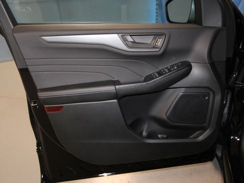 New 2026 Ford Escape Active w/ Cold Weather Package image 4