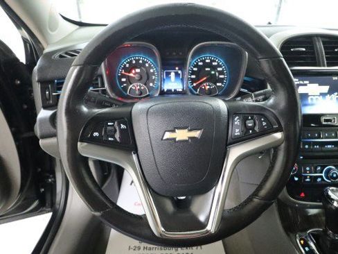 Used 2015 Chevrolet Malibu LT w/ Leather Package FWD image 22