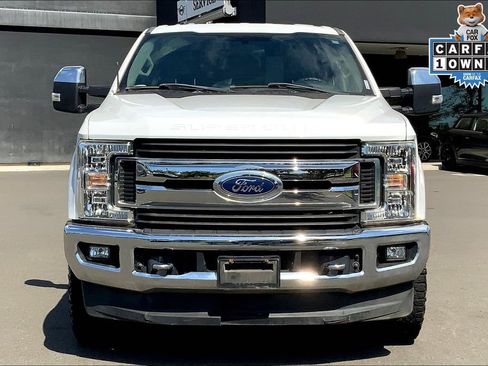 Used 2019 Ford F250 XLT w/ XLT Premium Package image 3