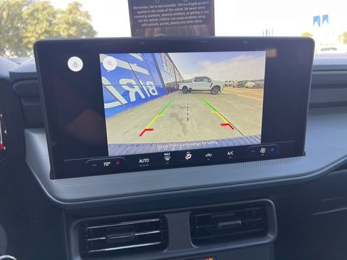 New 2025 Ford Maverick XL image 19