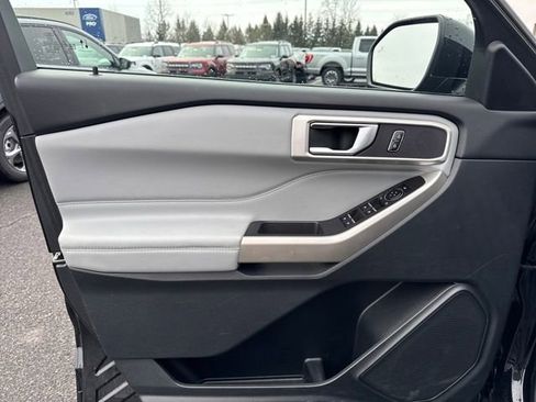 Used 2023 Ford Explorer XLT w/ Equipment Group 202A image 16