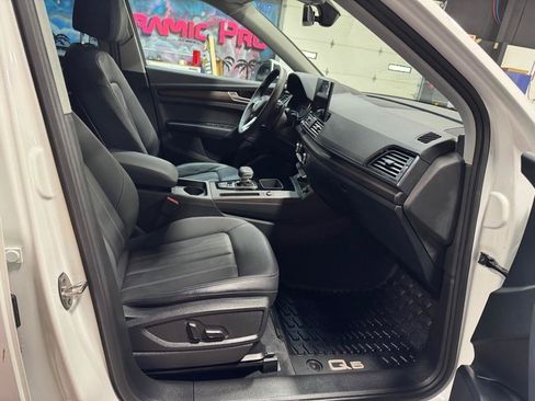 Used 2023 Audi Q5 2.0T Premium w/ Convenience Package AWD/4WD image 17