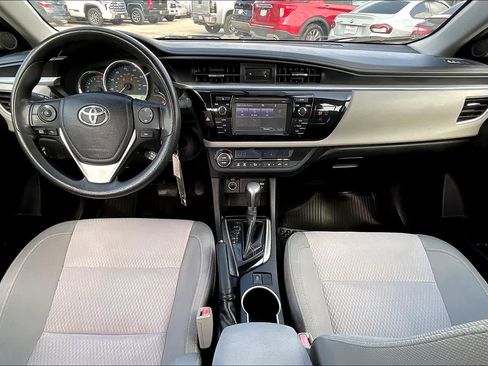 Used 2015 Toyota Corolla LE FWD image 15