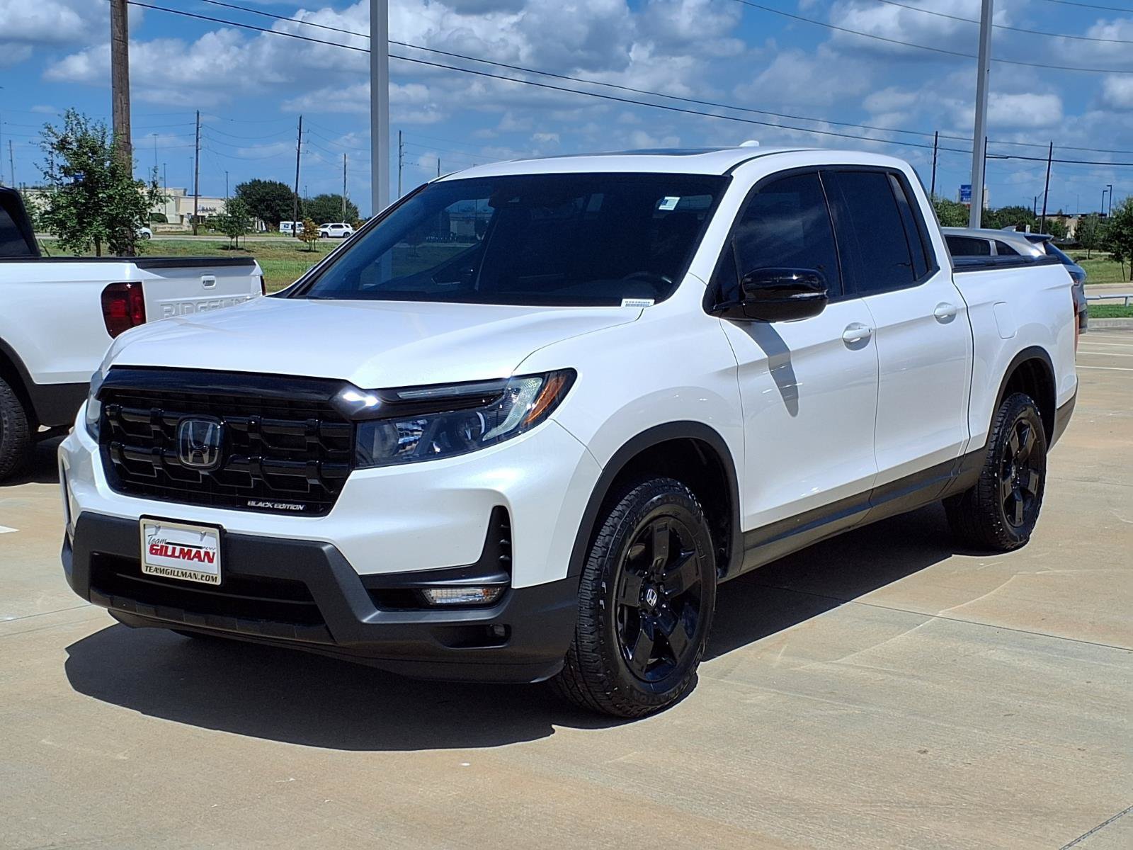 Used 2025 Honda Ridgeline Black Edition image 4