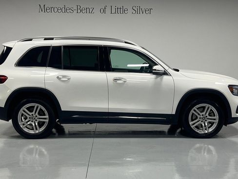 Used 2022 Mercedes-Benz GLB 250 4MATIC image 7