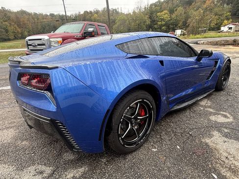 Used 2019 Chevrolet Corvette Grand Sport w/ Carbon Flash Badge Package image 7