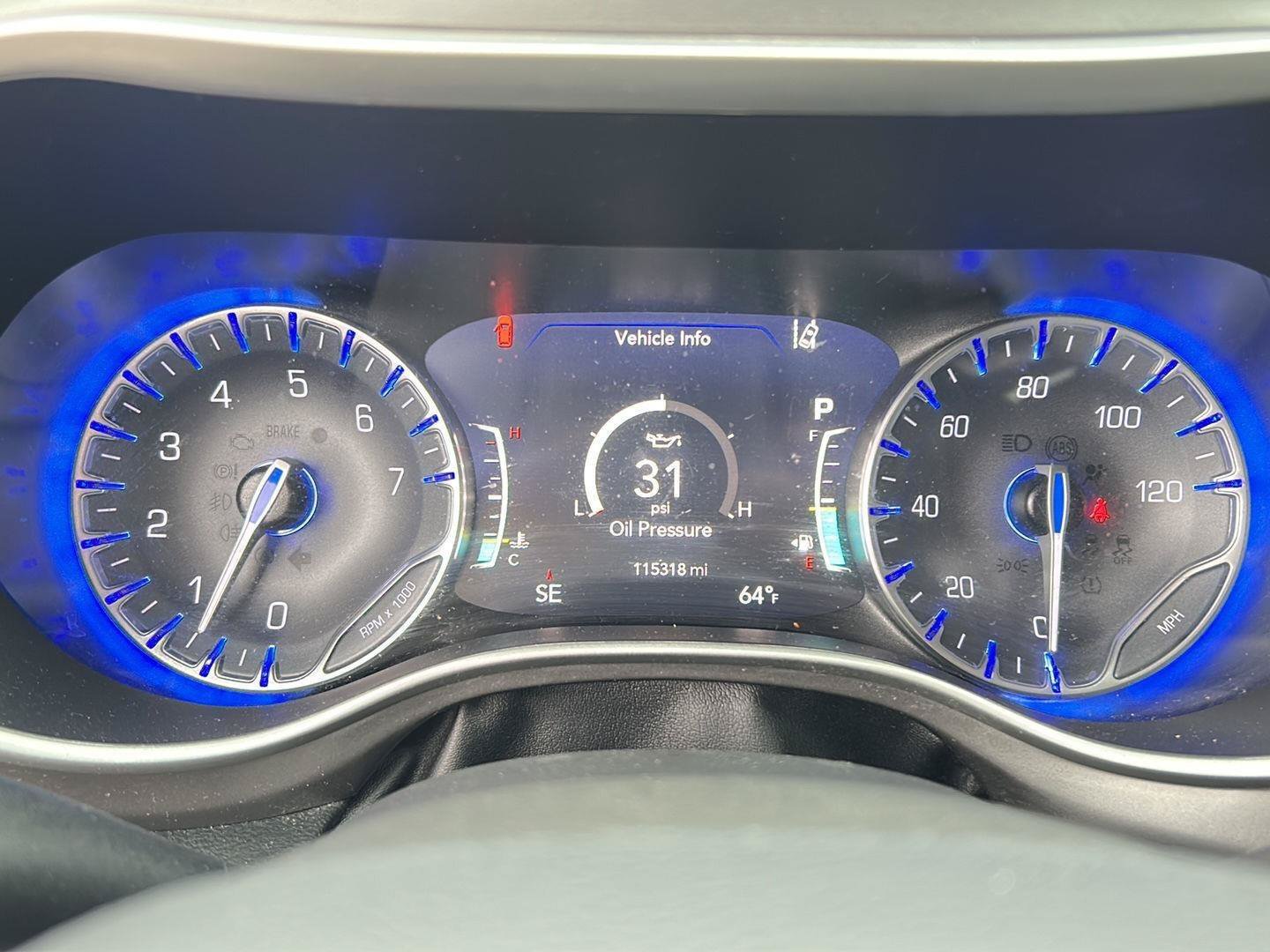 Used 2022 Chrysler Pacifica Touring-L FWD image 20