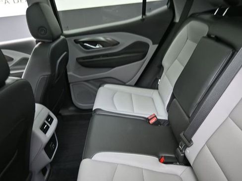 Used 2022 GMC Terrain SLT FWD image 22